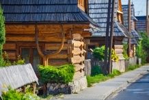 Les constructions en bois traditionnelles de la région